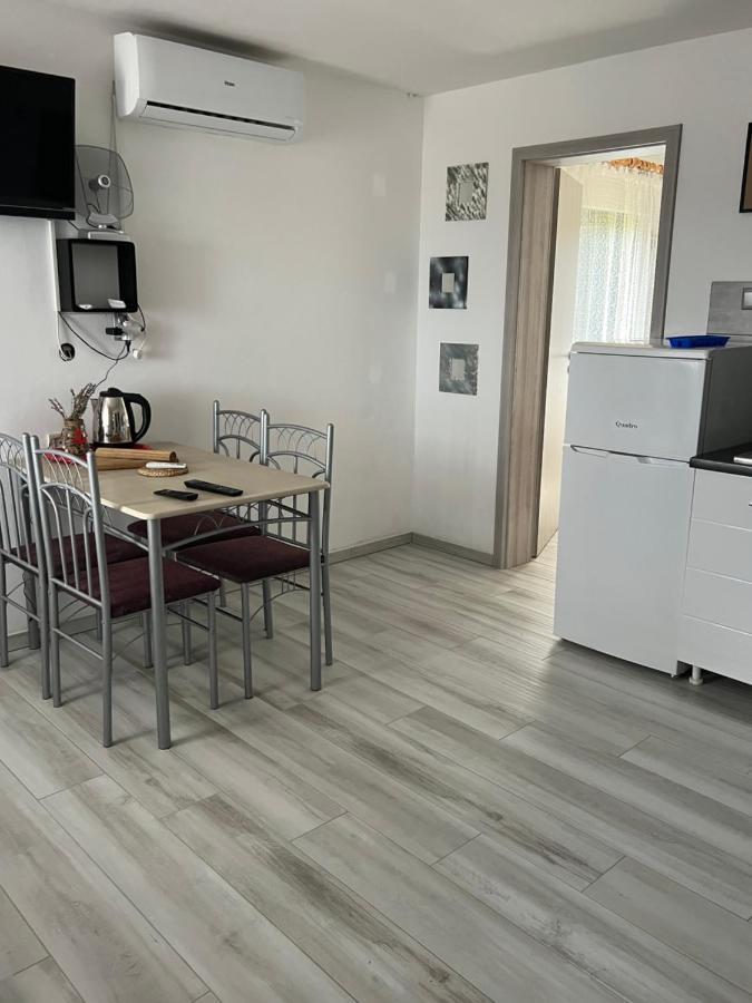 Apartments Linic Nin Exteriér fotografie